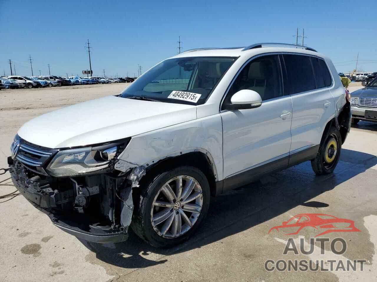 VOLKSWAGEN TIGUAN 2016 - WVGAV7AX4GW610075