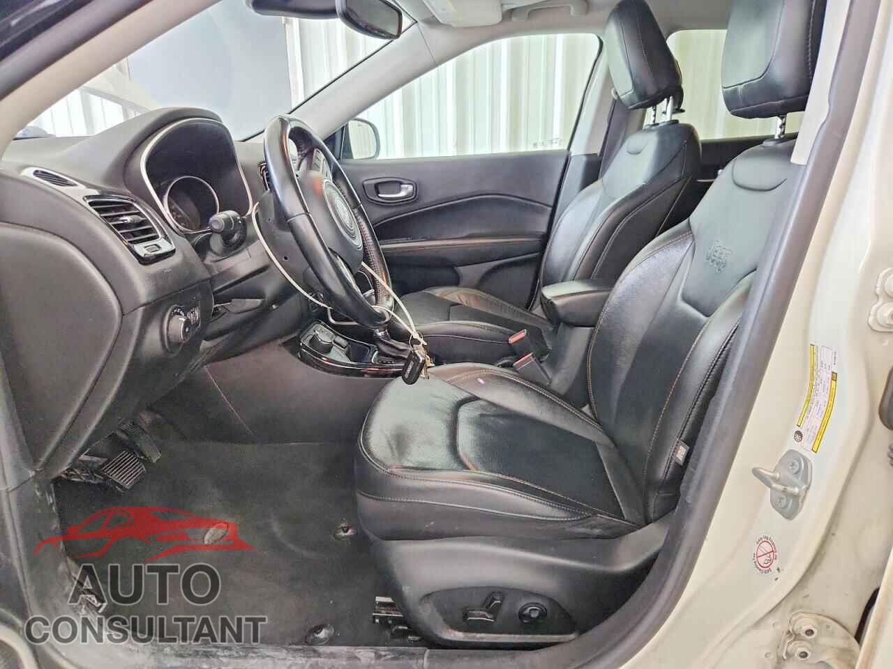 JEEP COMPASS 2021 - 3C4NJDCB8MT586155