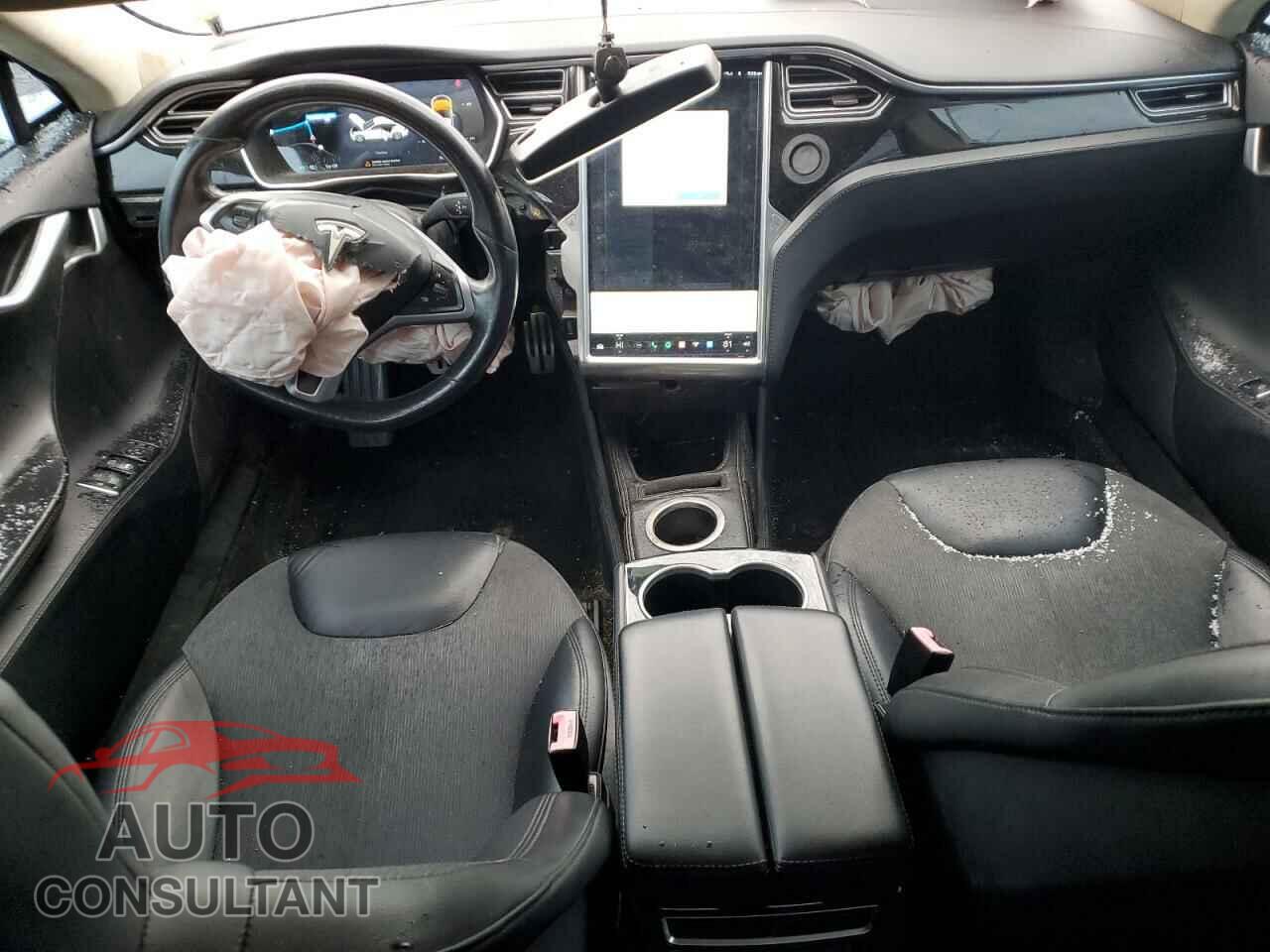 TESLA MODEL S 2015 - 5YJSA1H29FF096724