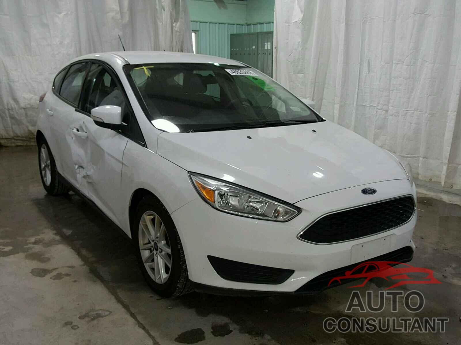 FORD FOCUS 2015 - 1FADP3K23FL275954