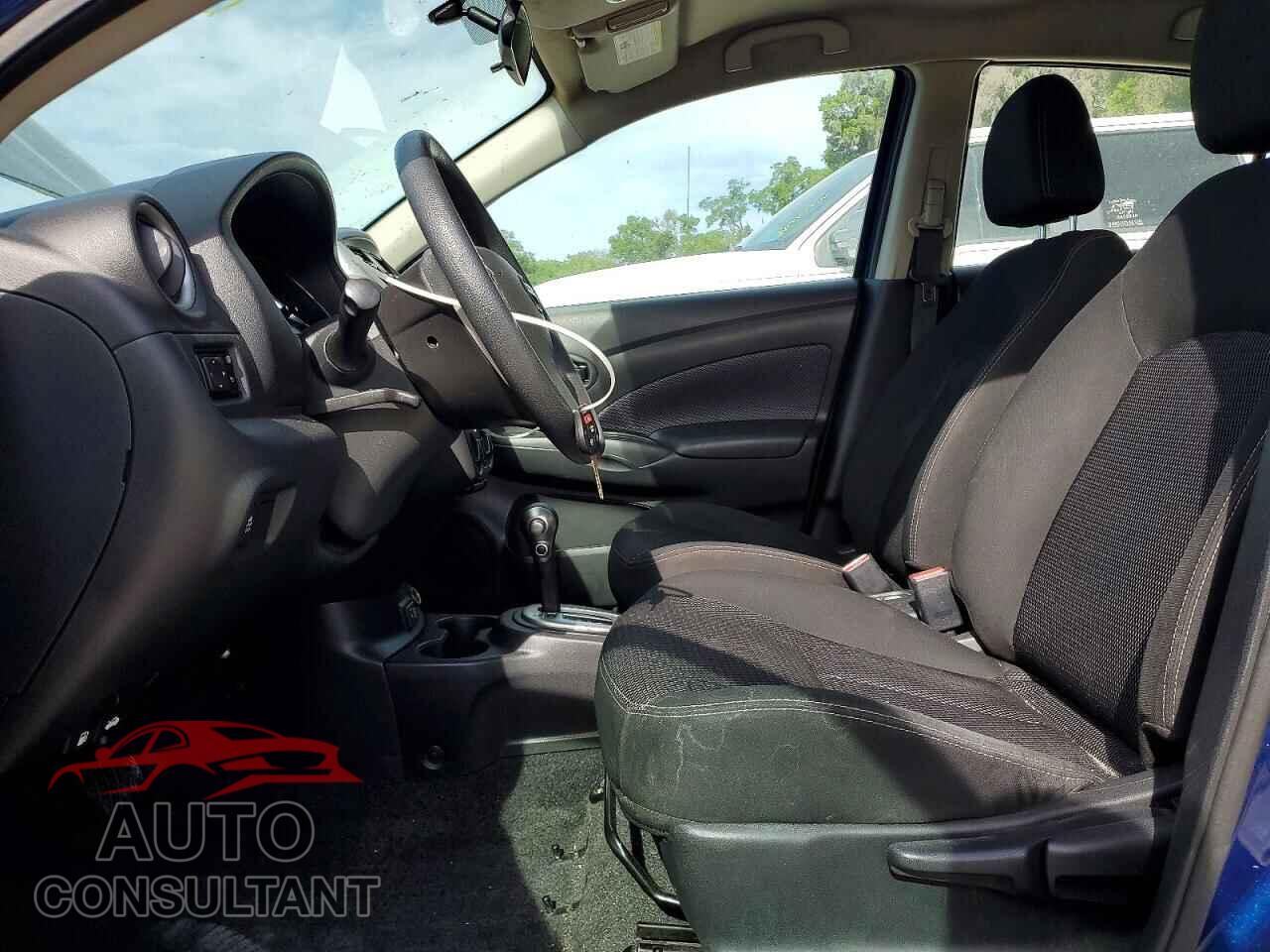 NISSAN VERSA 2019 - 3N1CN7AP3KL815384