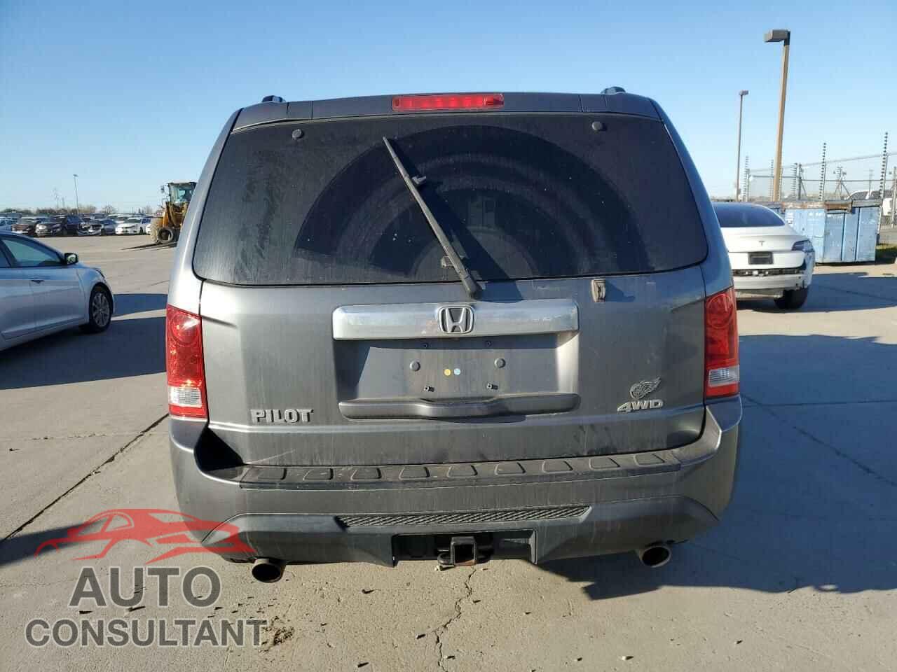 HONDA PILOT 2013 - 5FNYF4H52DB032223