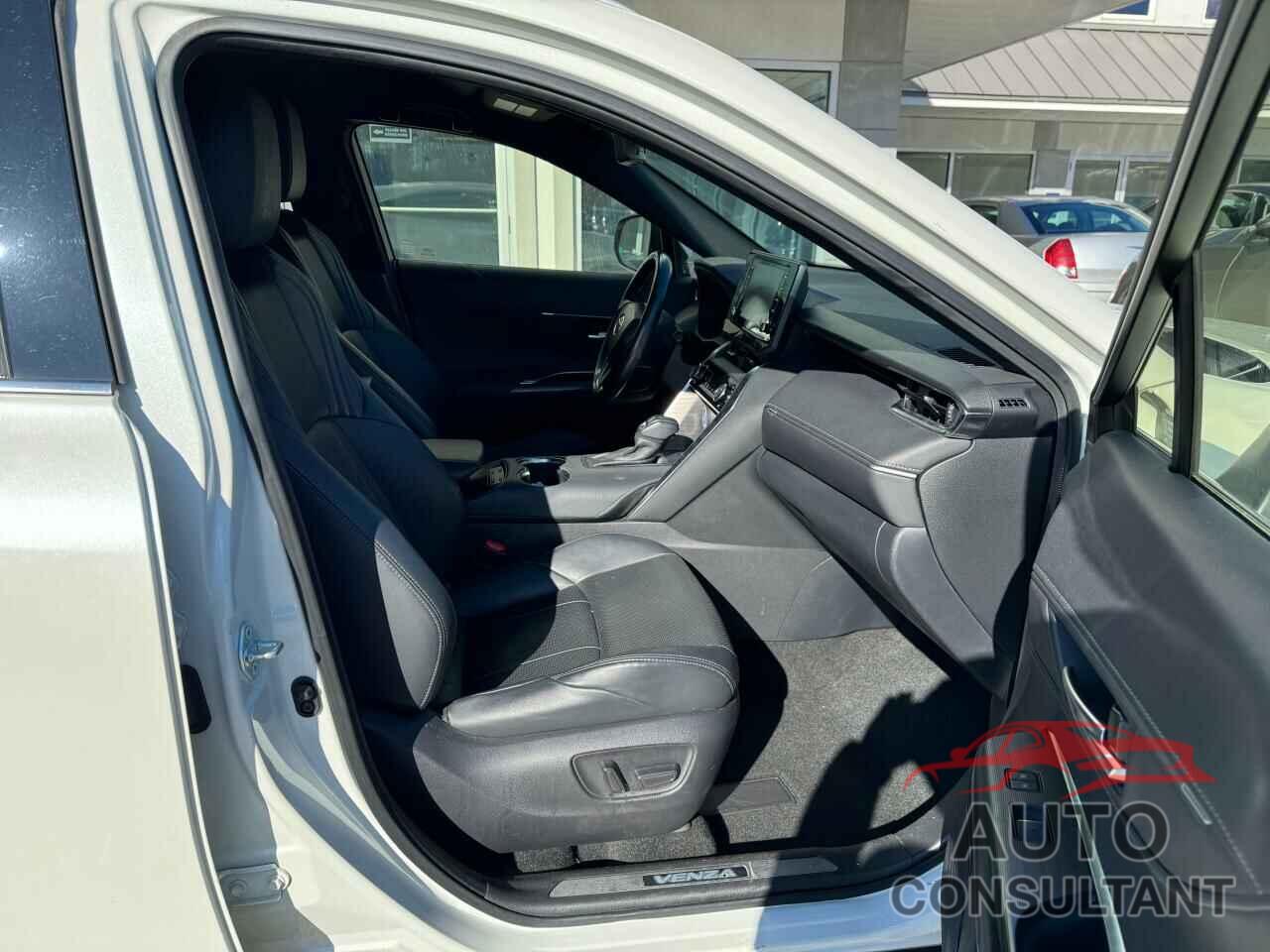 TOYOTA VENZA 2021 - JTEAAAAH2MJ025179