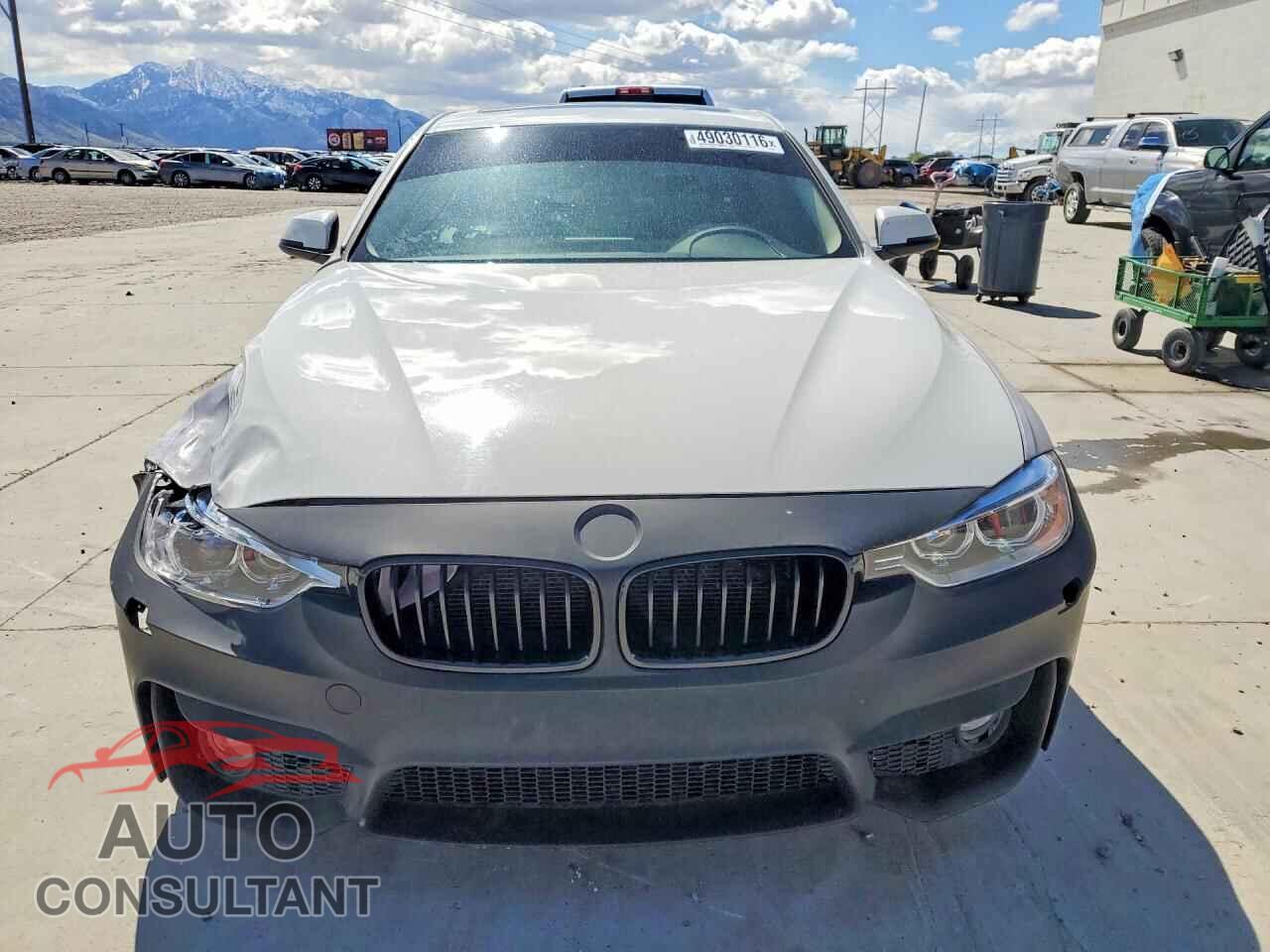 BMW 3 SERIES 2013 - WBA3A5C51DF350915