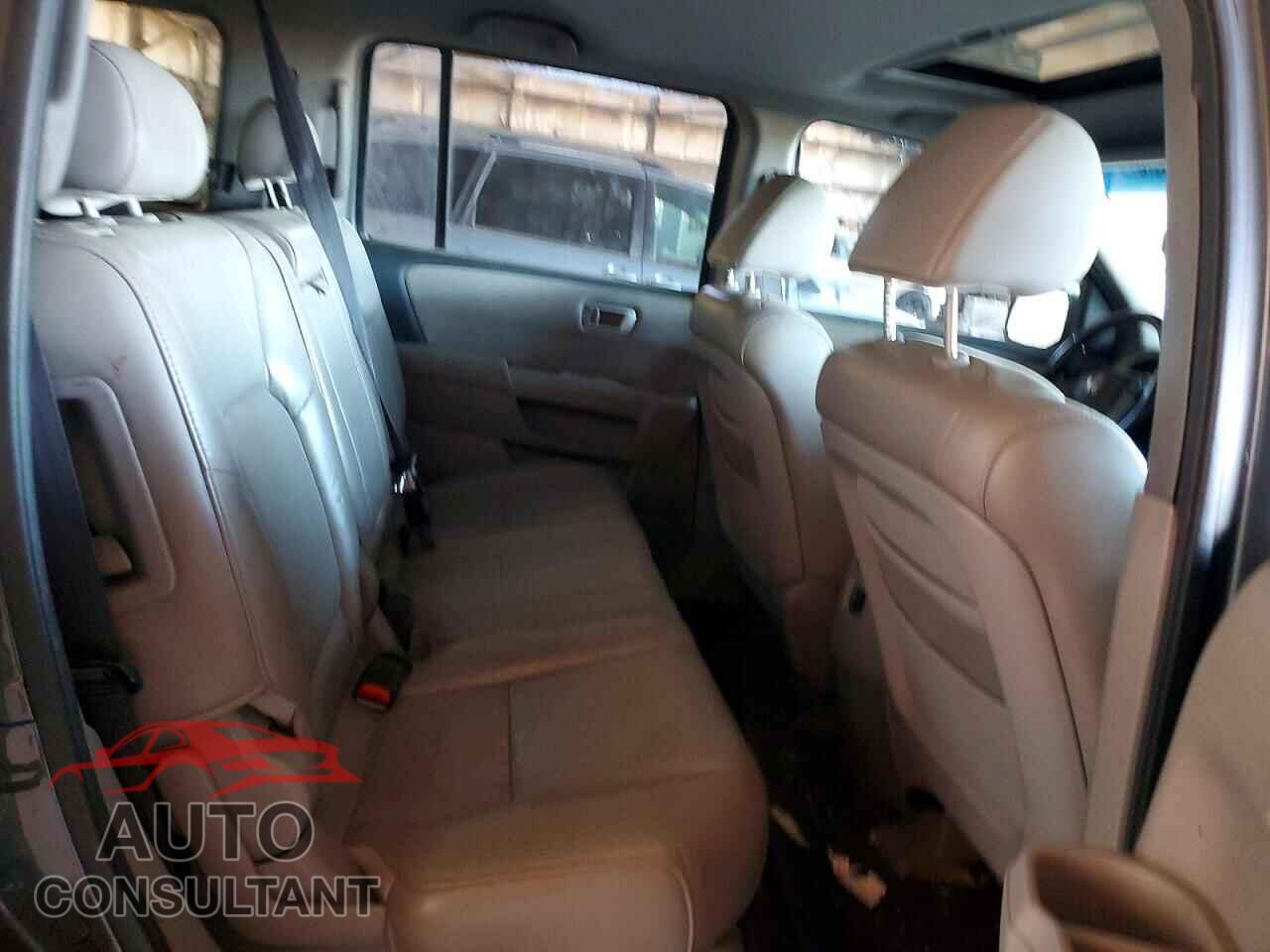HONDA PILOT 2011 - 5FNYF3H59BB024062