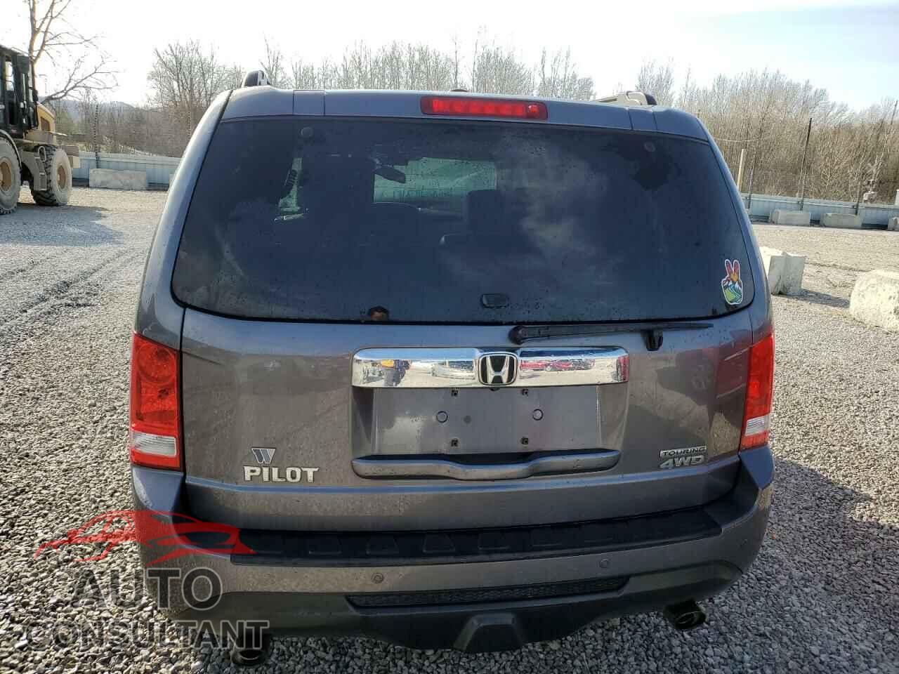 HONDA PILOT 2014 - 5FNYF4H99EB031008