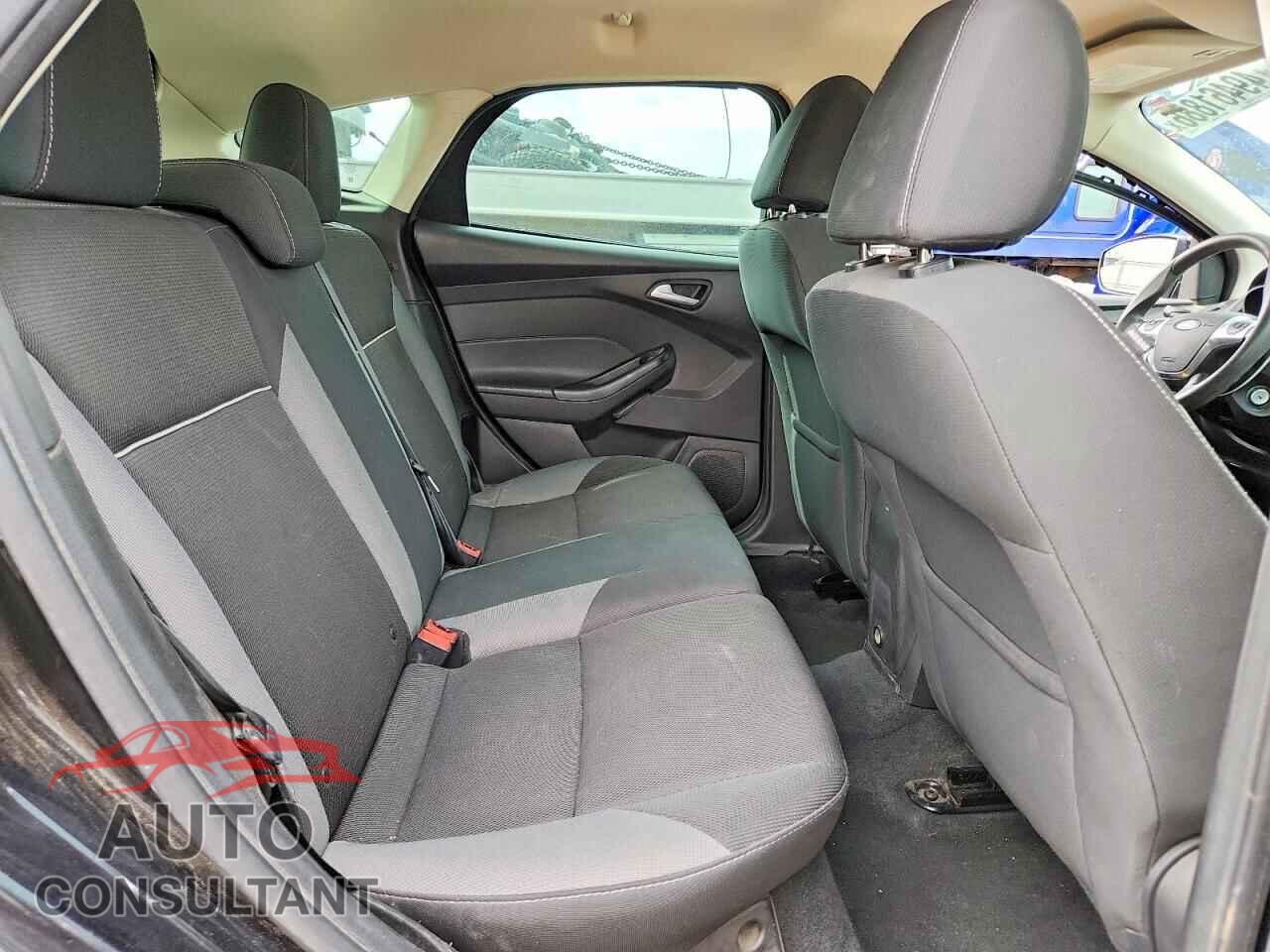 FORD FOCUS 2014 - 1FADP3K21EL209403