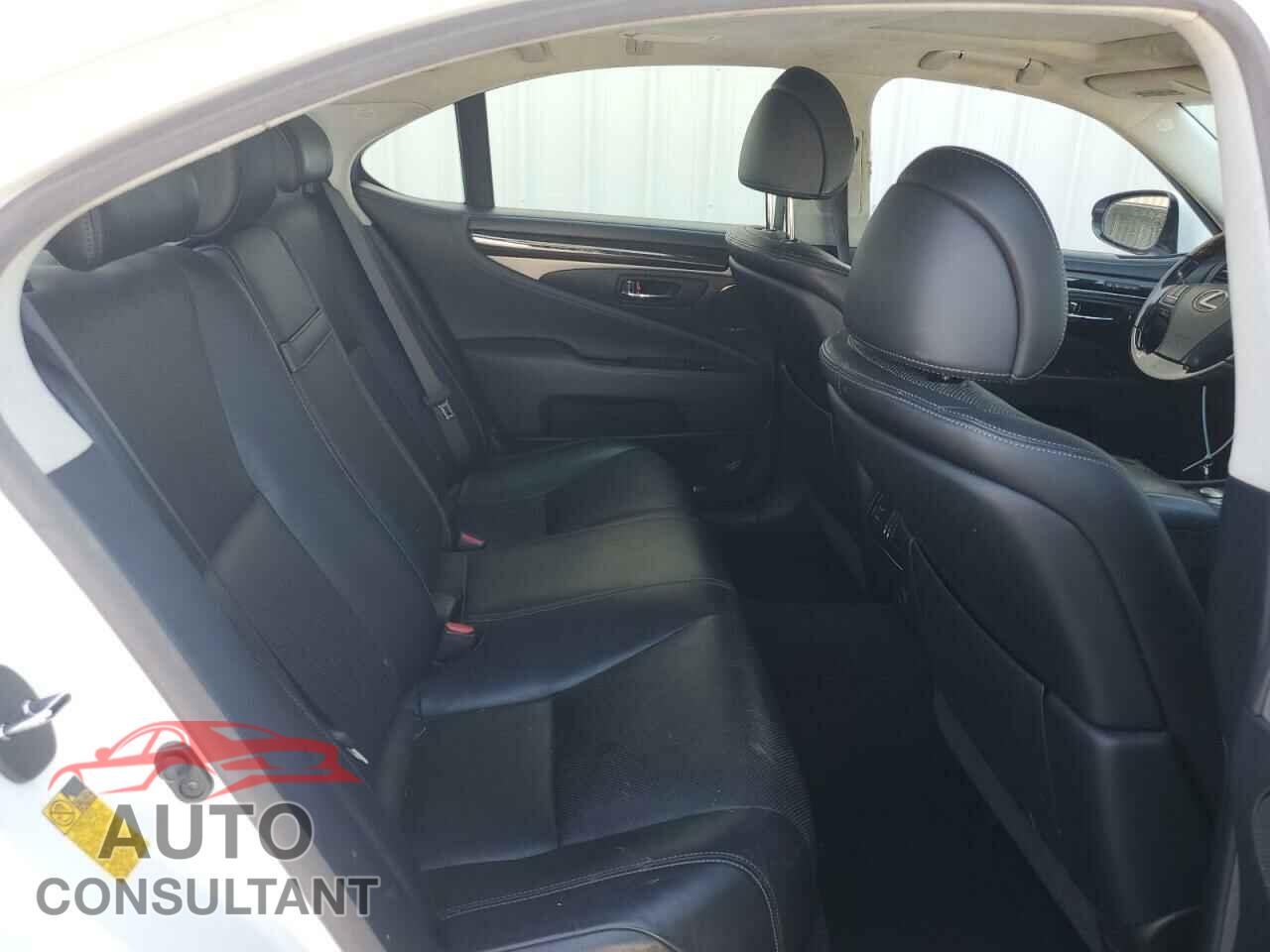LEXUS LS460 2013 - JTHBL5EF4D5124323