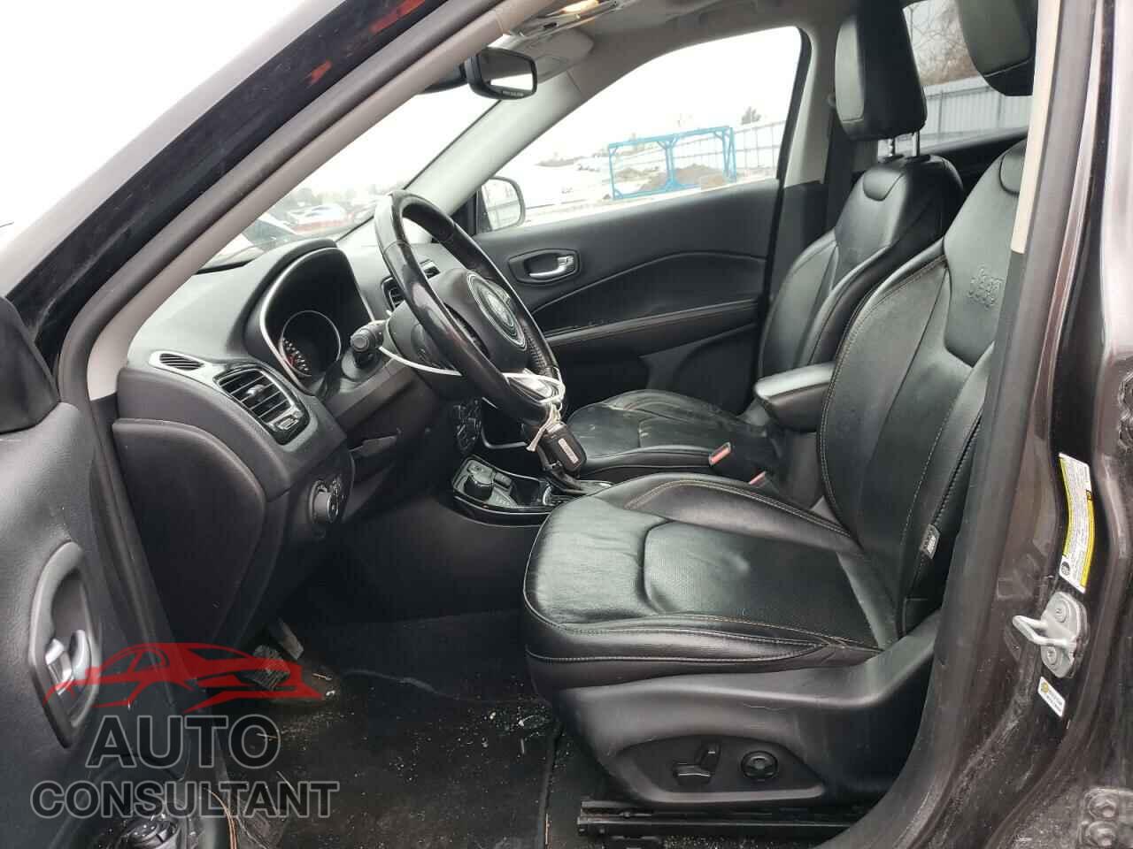 JEEP COMPASS 2020 - 3C4NJDCB4LT105946