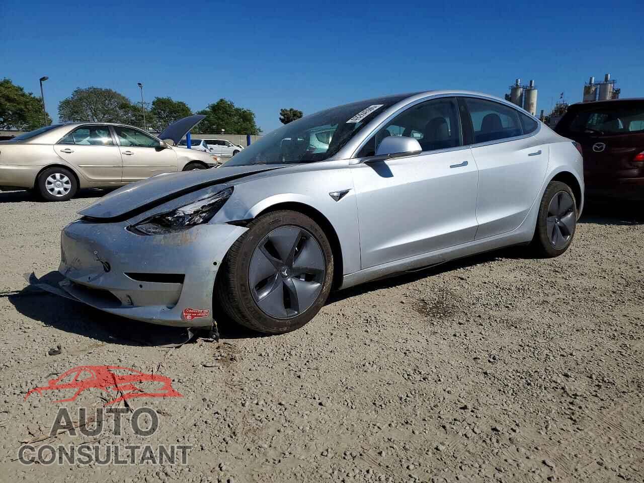 TESLA MODEL 3 2018 - 5YJ3E1EA5JF005249