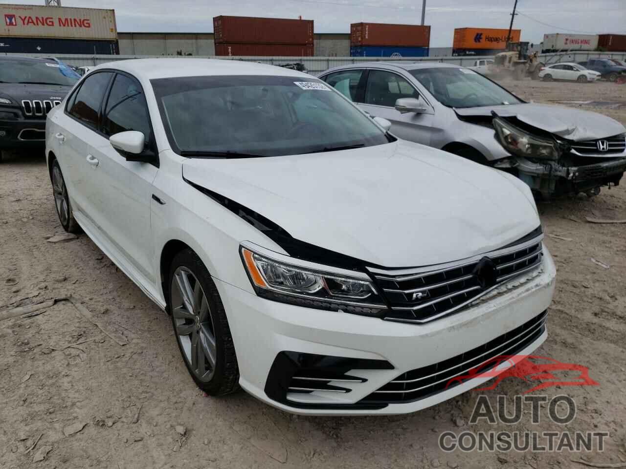 VOLKSWAGEN PASSAT 2018 - 1VWAA7A3XJC046354