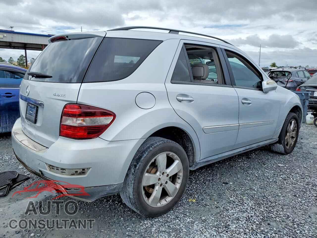 MERCEDES-BENZ M-CLASS 2009 - 4JGBB86E29A485071