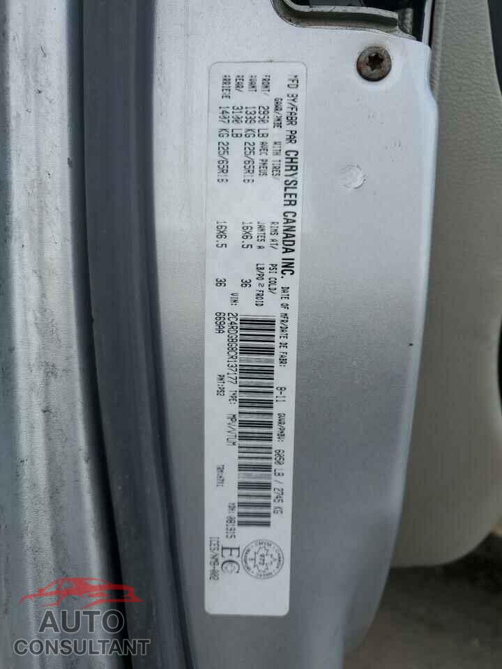 DODGE CARAVAN 2012 - 2C4RDGBG8CR137177