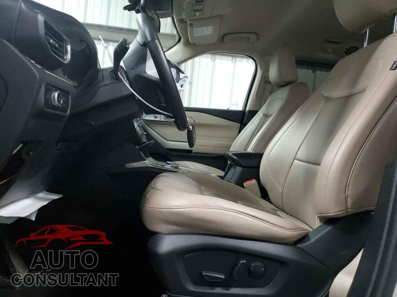 FORD EXPLORER 2023 - 1FMSK7FH8PGA57682