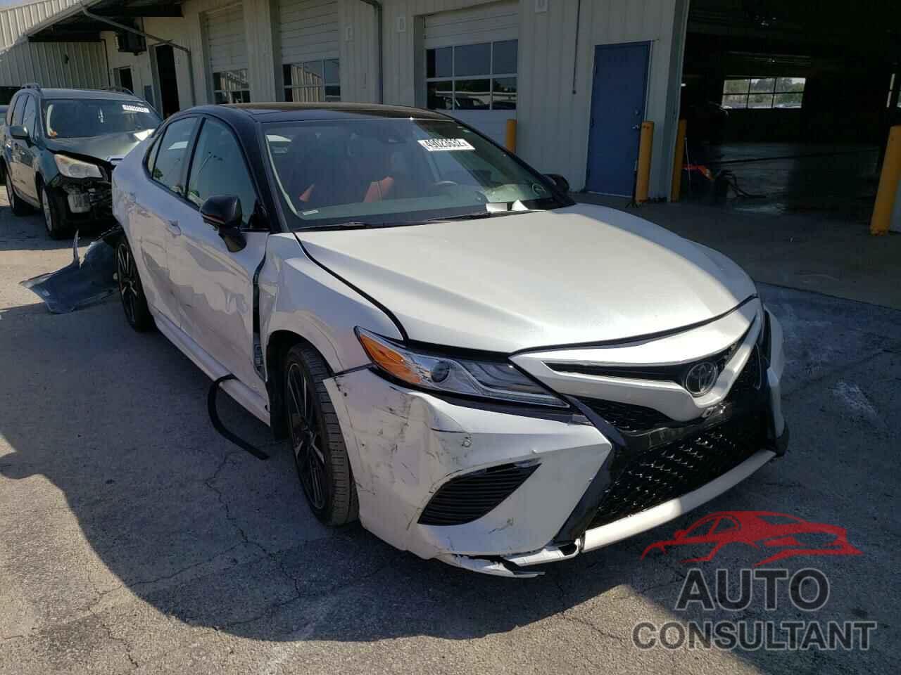 TOYOTA CAMRY 2020 - 4T1K61BK0LU001220