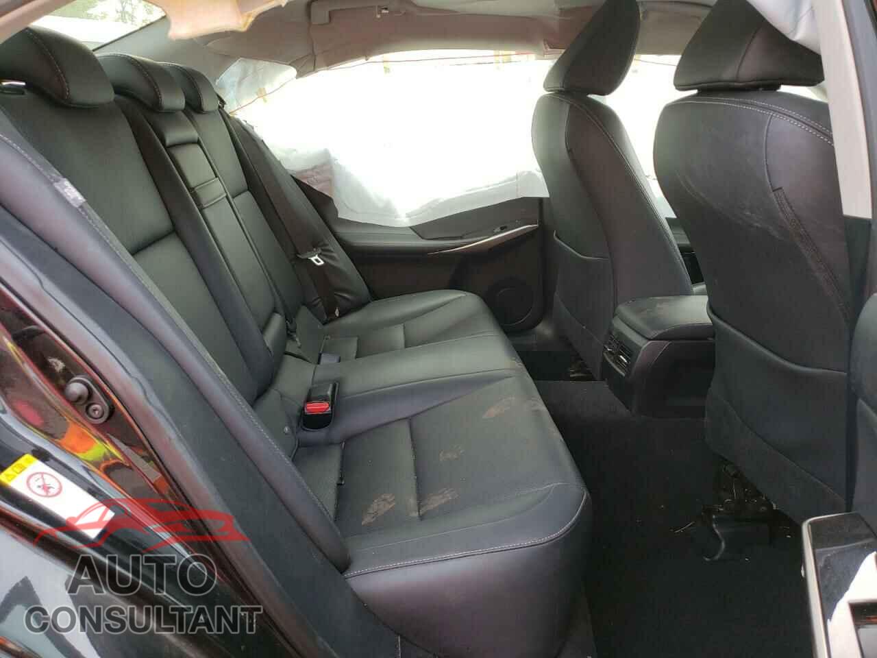 LEXUS IS 2017 - JTHCM1D2XH5016125