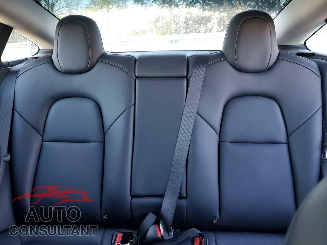 TESLA MODEL 3 2022 - 5YJ3E1EAXNF301955