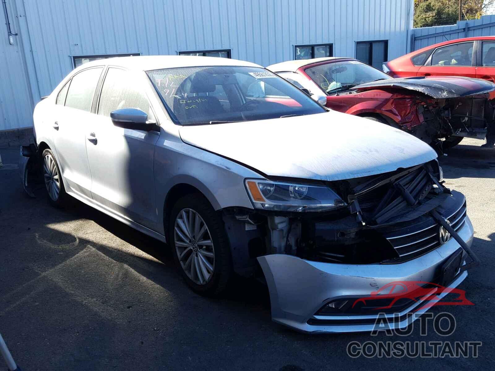 VOLKSWAGEN JETTA 2015 - 3VWD17AJ6FM305133