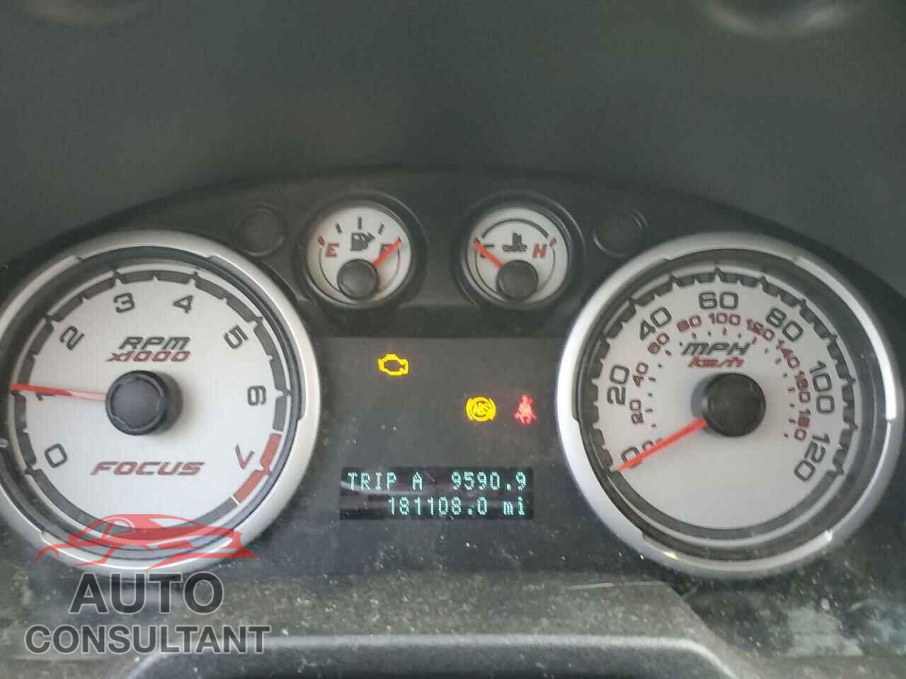 FORD FOCUS 2011 - 1FAHP3FN2BW142729