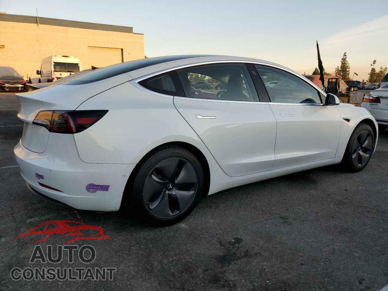 TESLA MODEL 3 2018 - 5YJ3E1EA2JF057731