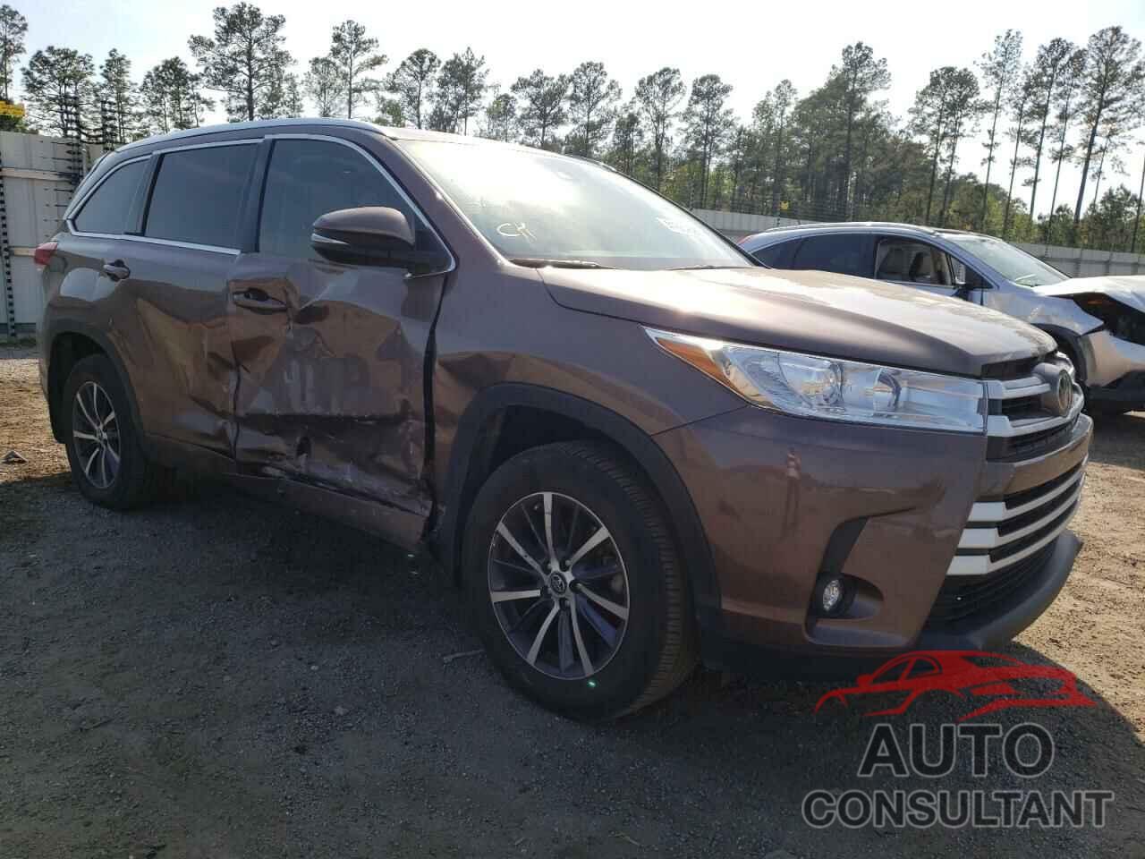 TOYOTA HIGHLANDER 2017 - 5TDKZRFH1HS213242