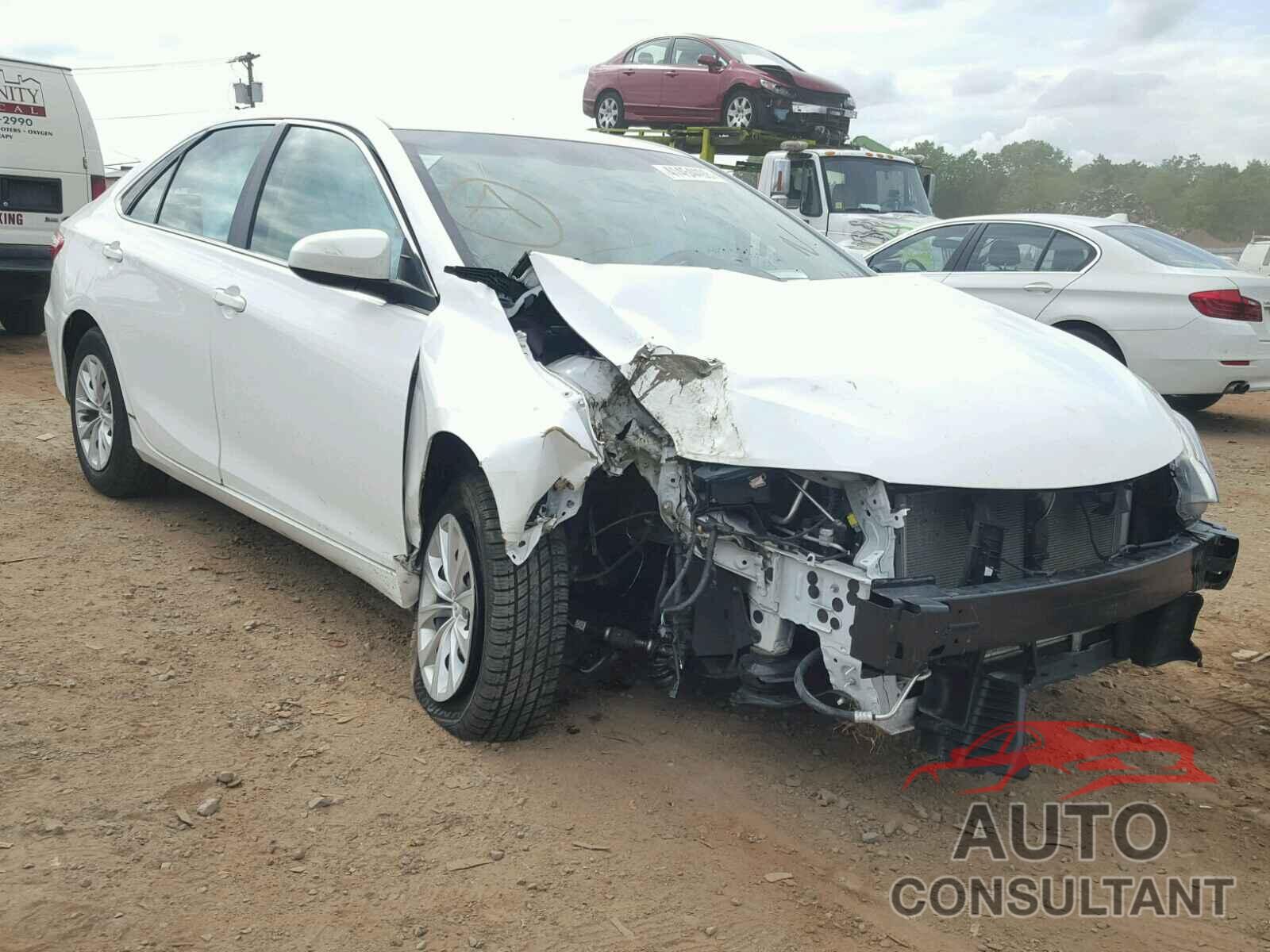 TOYOTA CAMRY 2015 - 4T4BF1FK4FR452820
