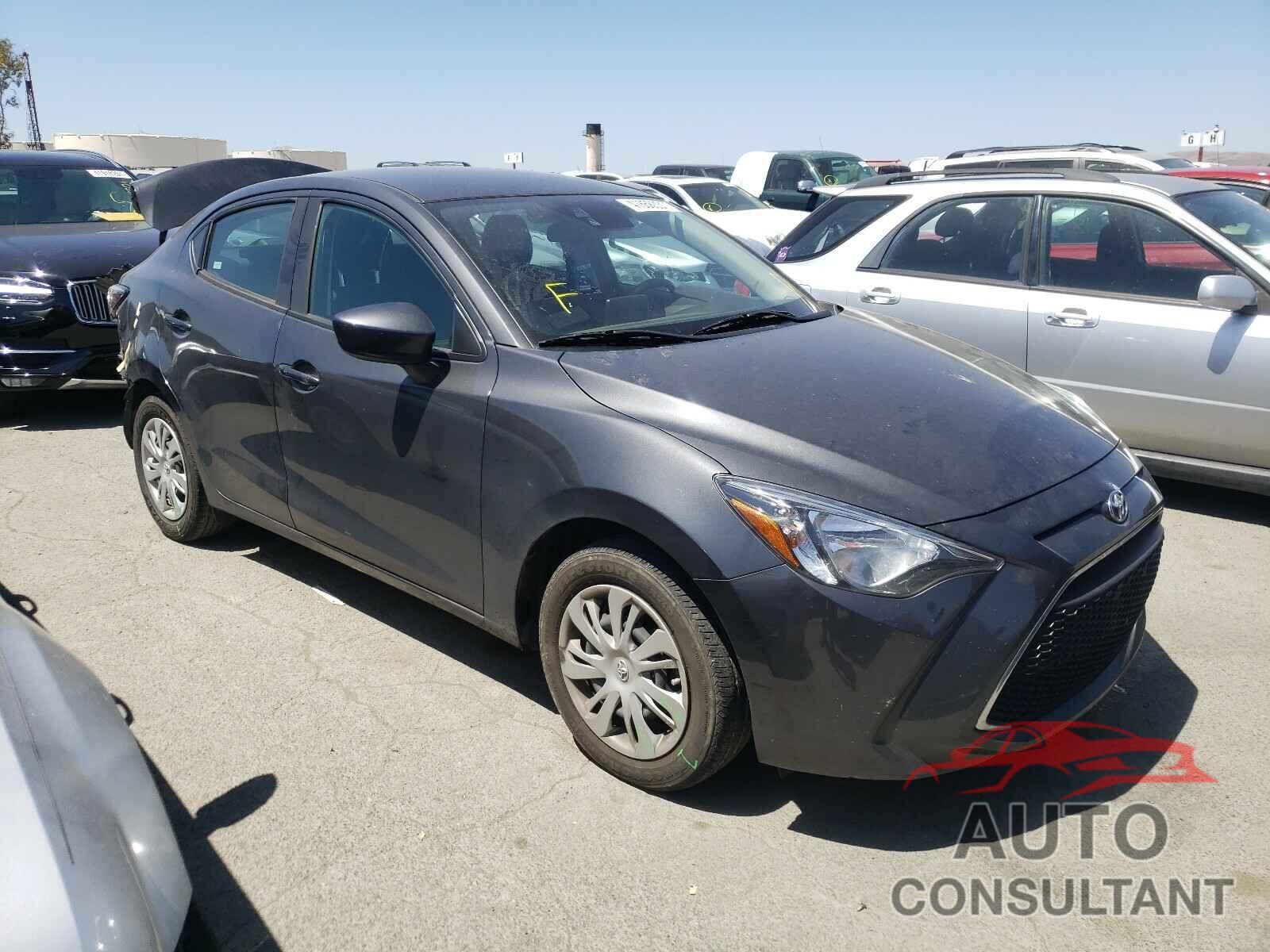 TOYOTA YARIS 2019 - 3MYDLBYV0KY524196