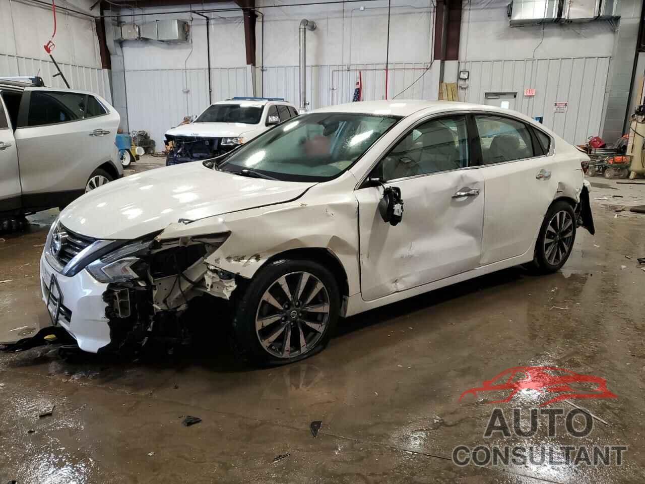 NISSAN ALTIMA 2017 - 1N4AL3AP8HC161625