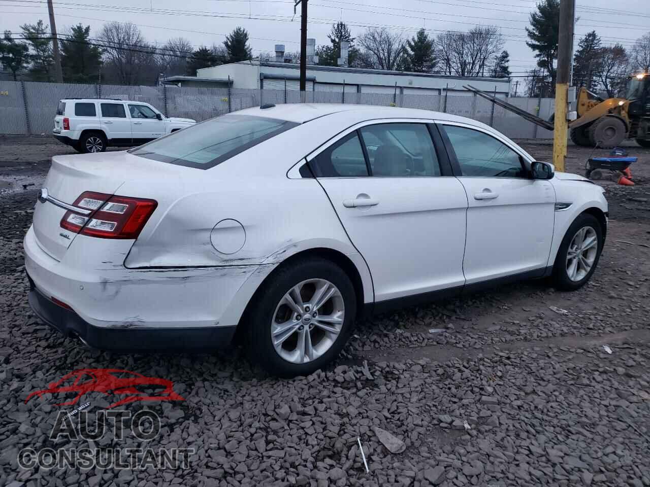FORD TAURUS 2015 - 1FAHP2E80FG148857