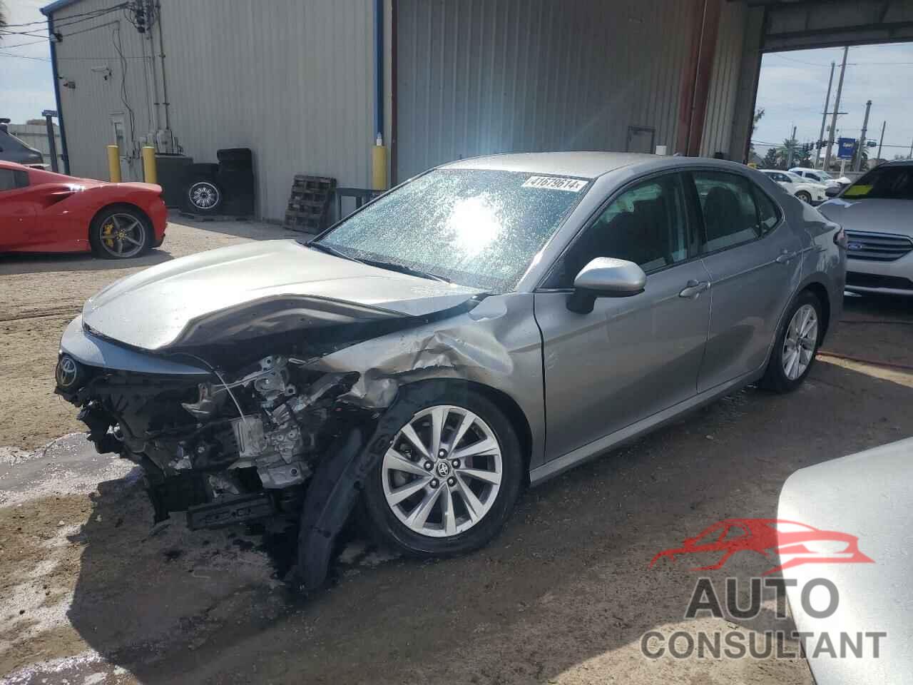 TOYOTA CAMRY 2022 - 4T1C11AK8NU637942