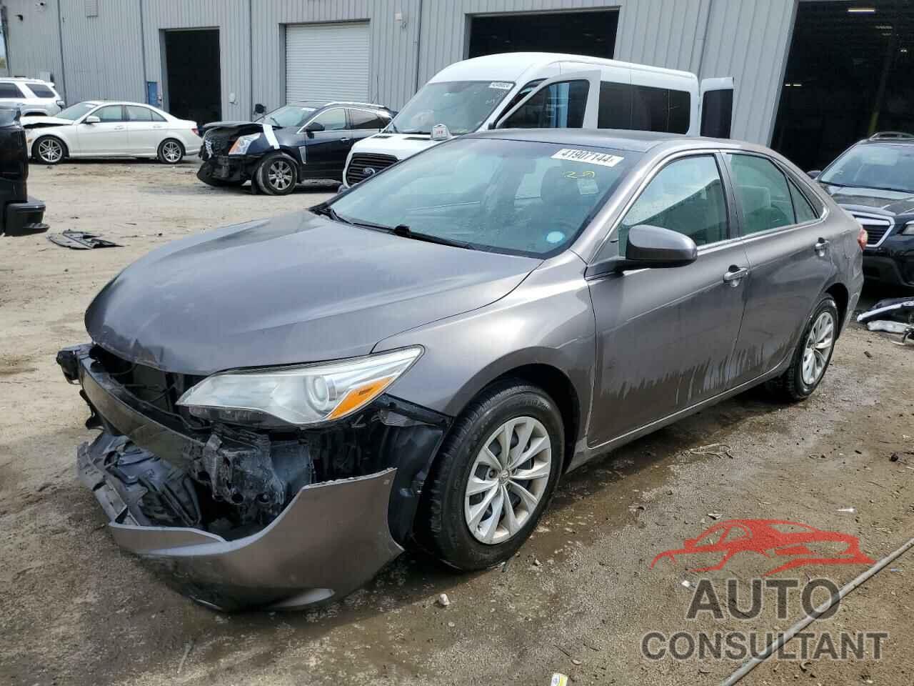 TOYOTA CAMRY 2017 - 4T1BF1FK2HU775647