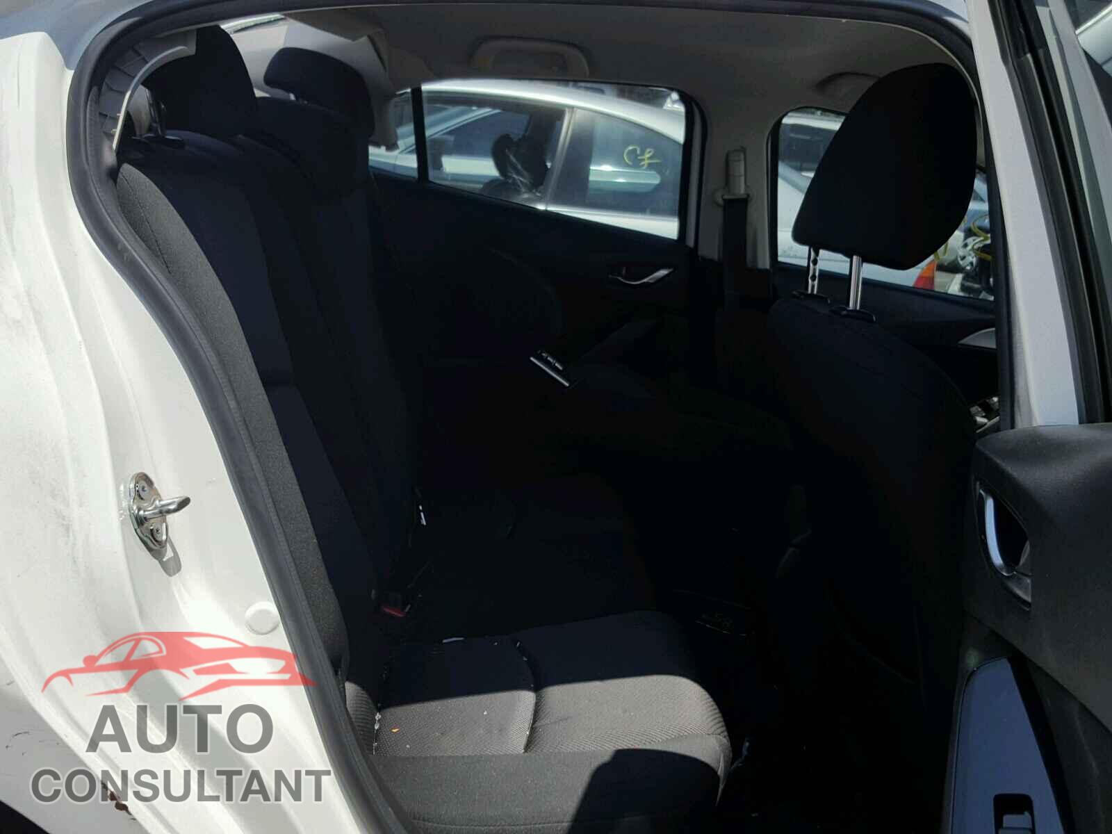 MAZDA 3 2017 - 3MZBN1U70HM104792