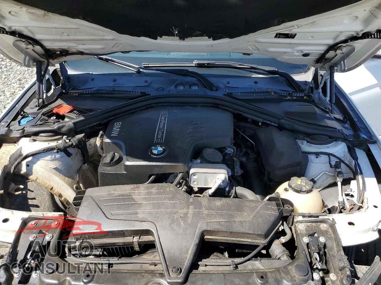 BMW 3 SERIES 2016 - WBA8E9G56GNU29101