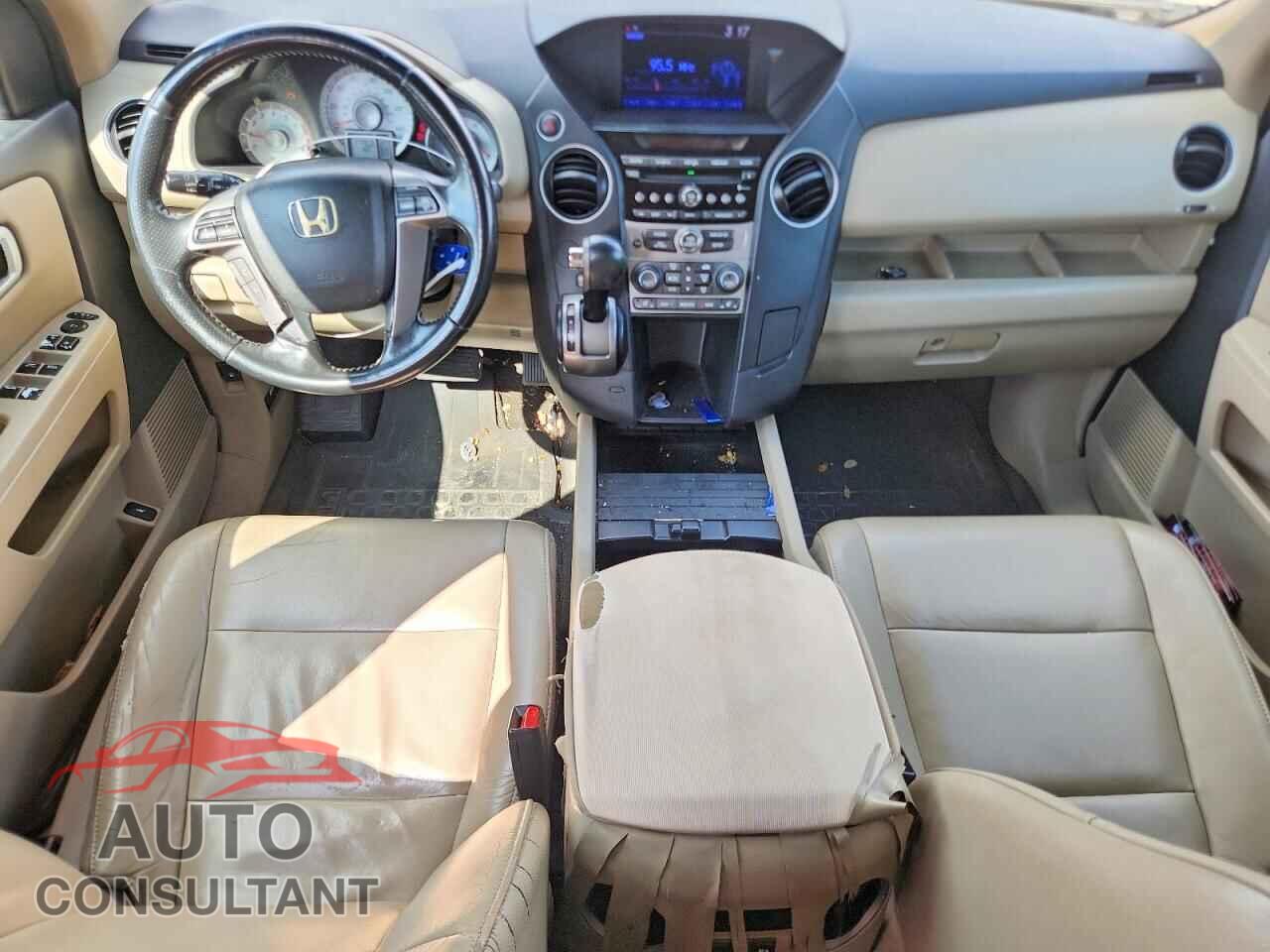 HONDA PILOT 2013 - 5FNYF3H52DB005310