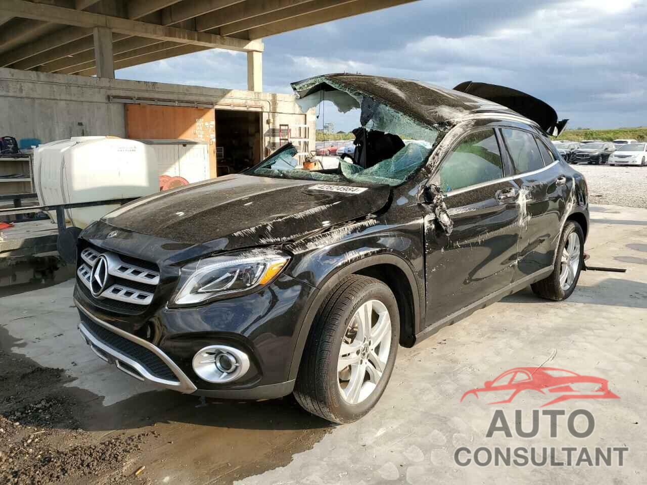 MERCEDES-BENZ GLA-CLASS 2020 - WDCTG4GBXLJ686810