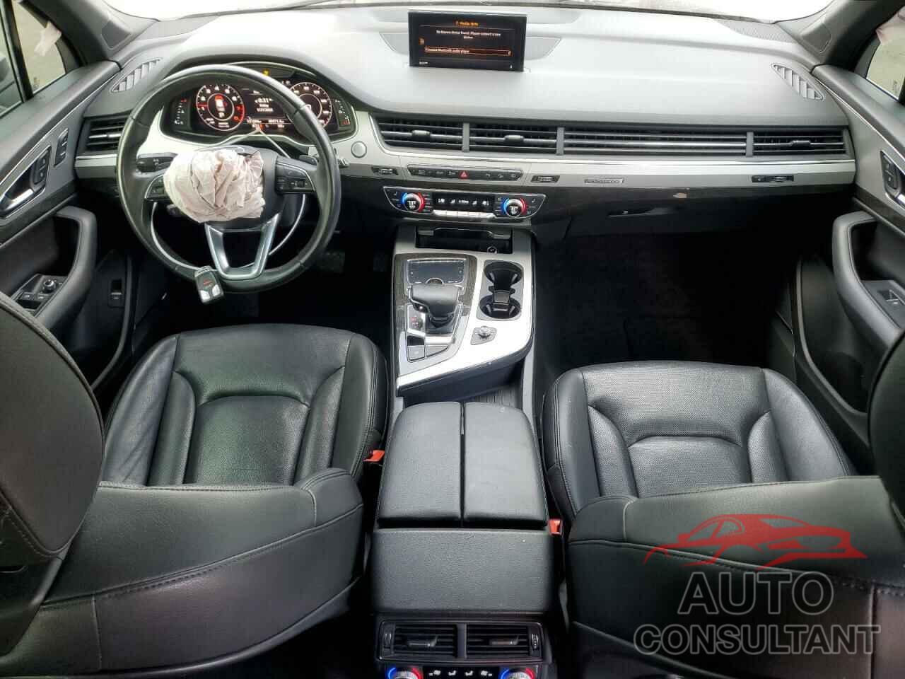 AUDI Q7 2018 - WA1LHAF77JD032643