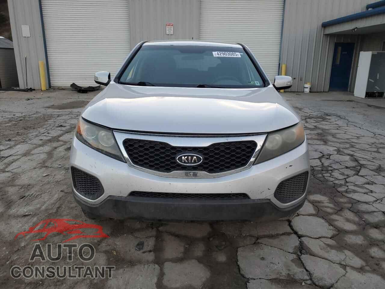 KIA SORENTO 2011 - 5XYKTCA10BG166315