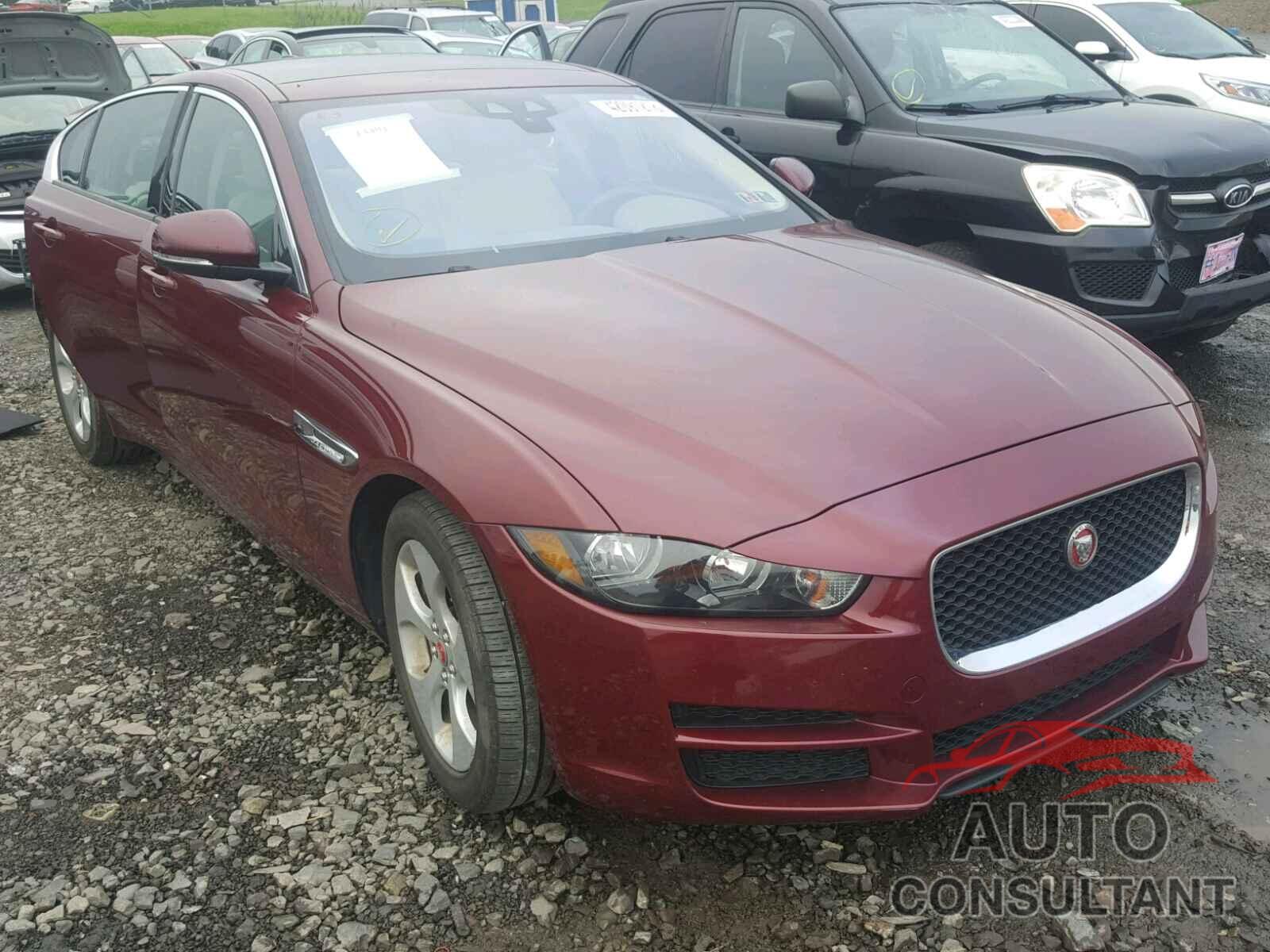 JAGUAR XE 2017 - SAJAR4BG0HA948708