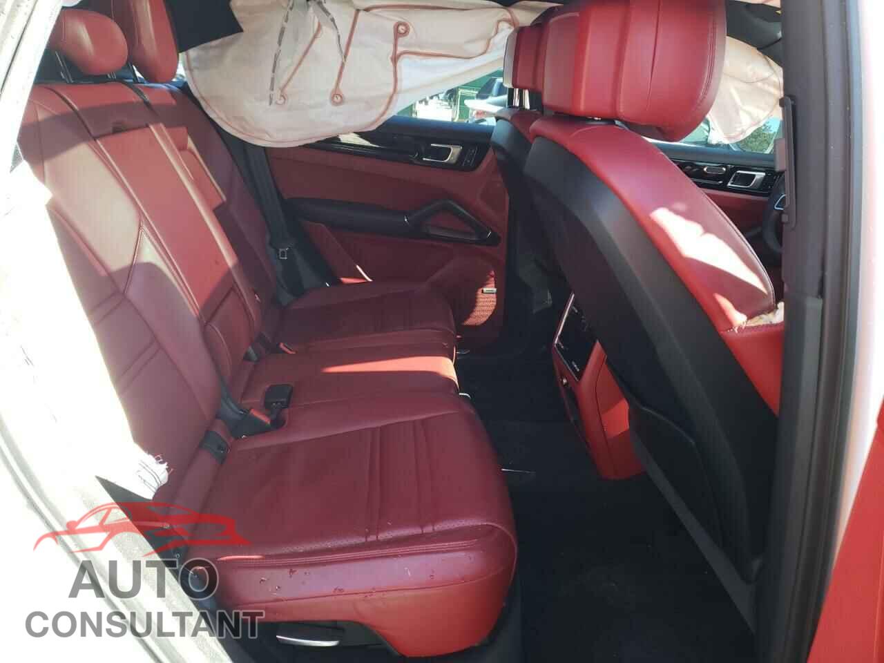 PORSCHE CAYENNE 2019 - WP1AA2AY4KDA13992