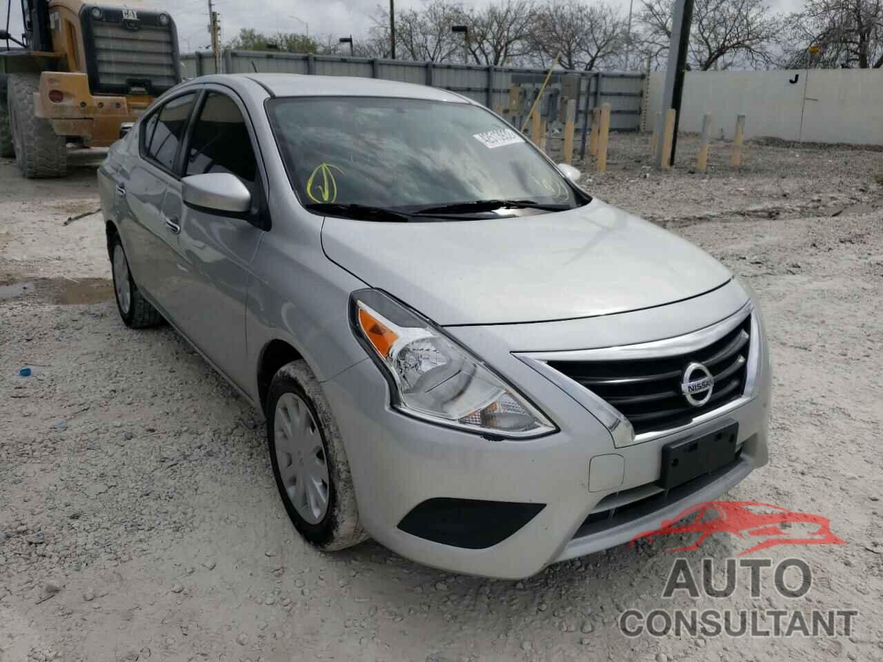 NISSAN VERSA 2018 - 3N1CN7AP3JL806747