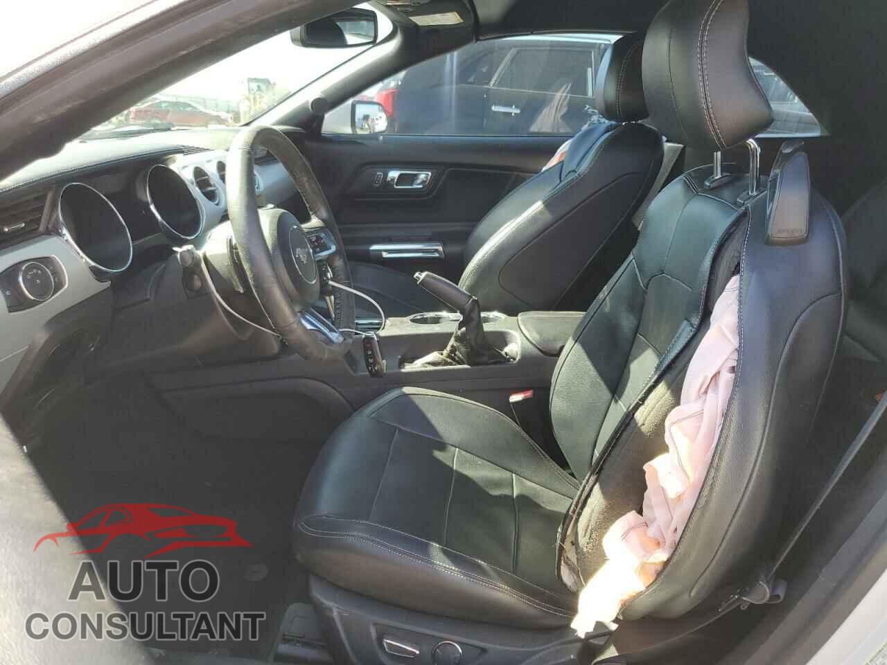 FORD MUSTANG 2017 - 1FATP8UH5H5208810