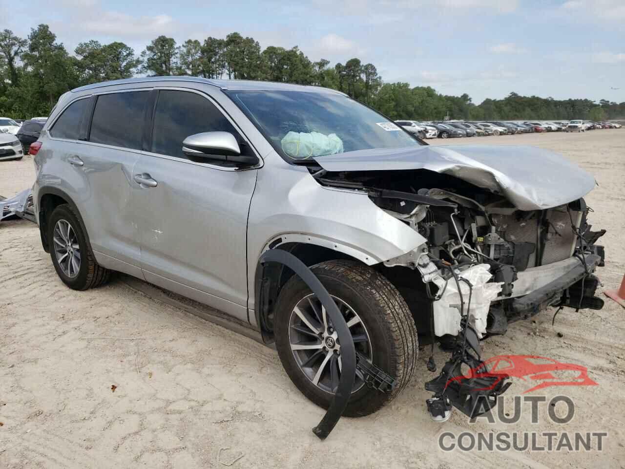 TOYOTA HIGHLANDER 2018 - 5TDJZRFHXJS538425