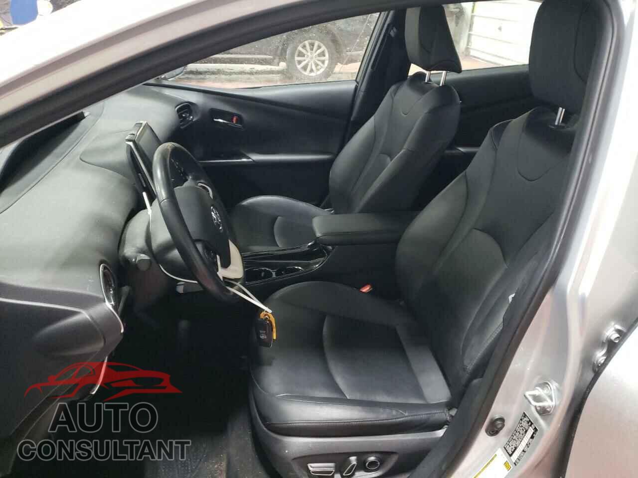 TOYOTA PRIUS 2017 - JTDKARFP6H3048661