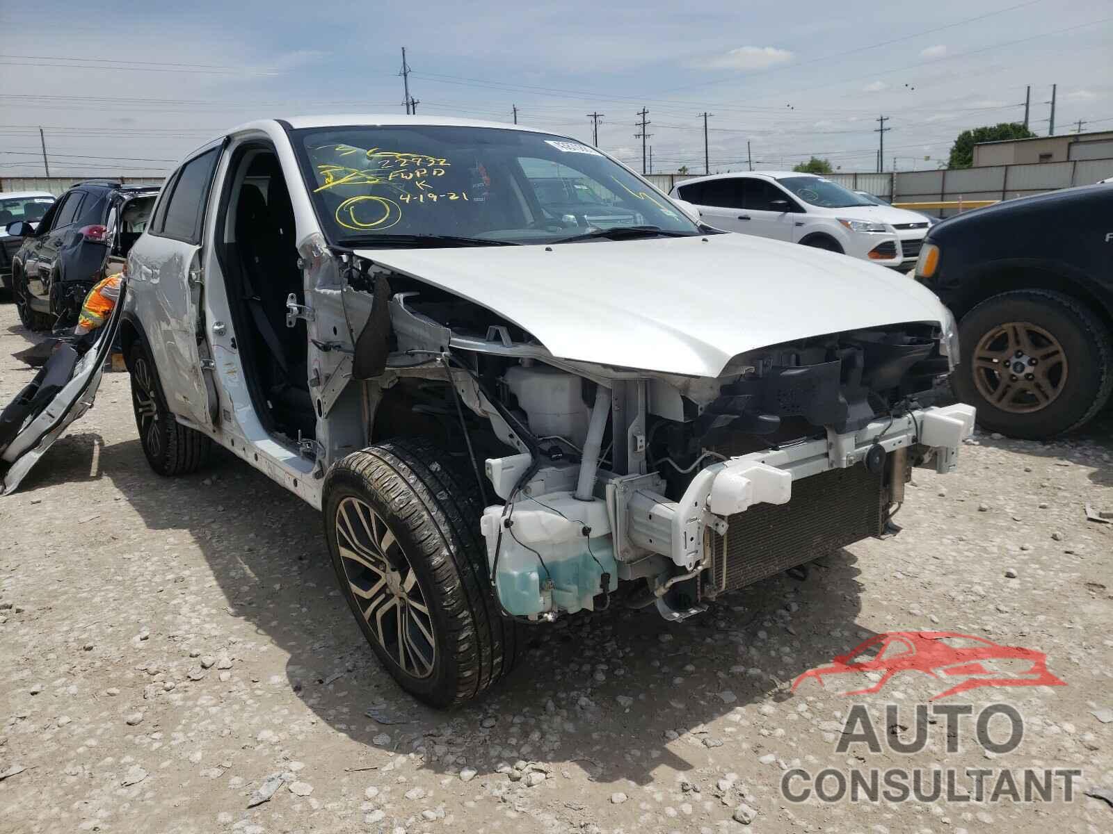 MITSUBISHI OUTLANDER 2018 - JA4AP3AU6JU020485
