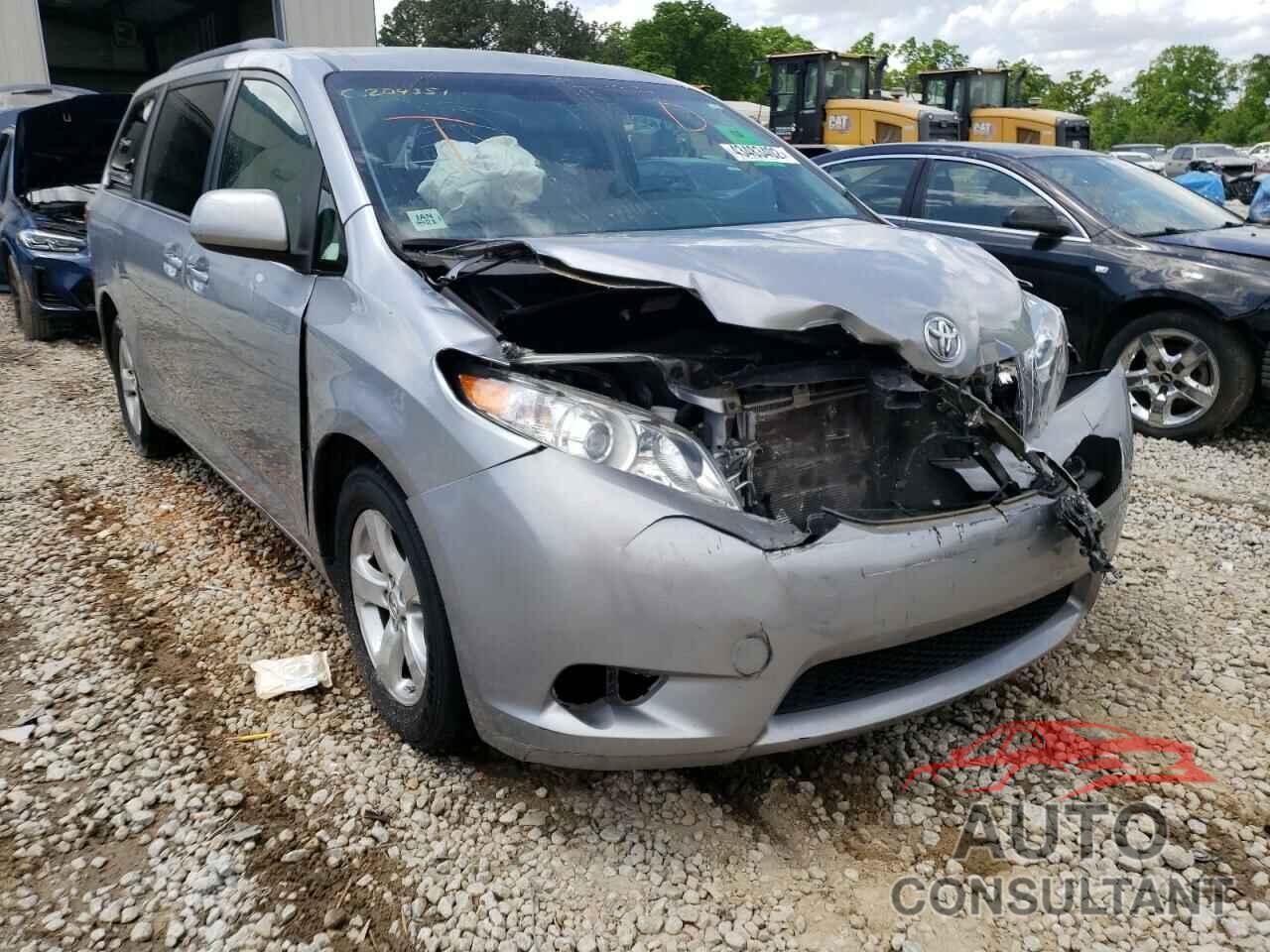 TOYOTA SIENNA 2017 - 5TDKZ3DC8HS887506