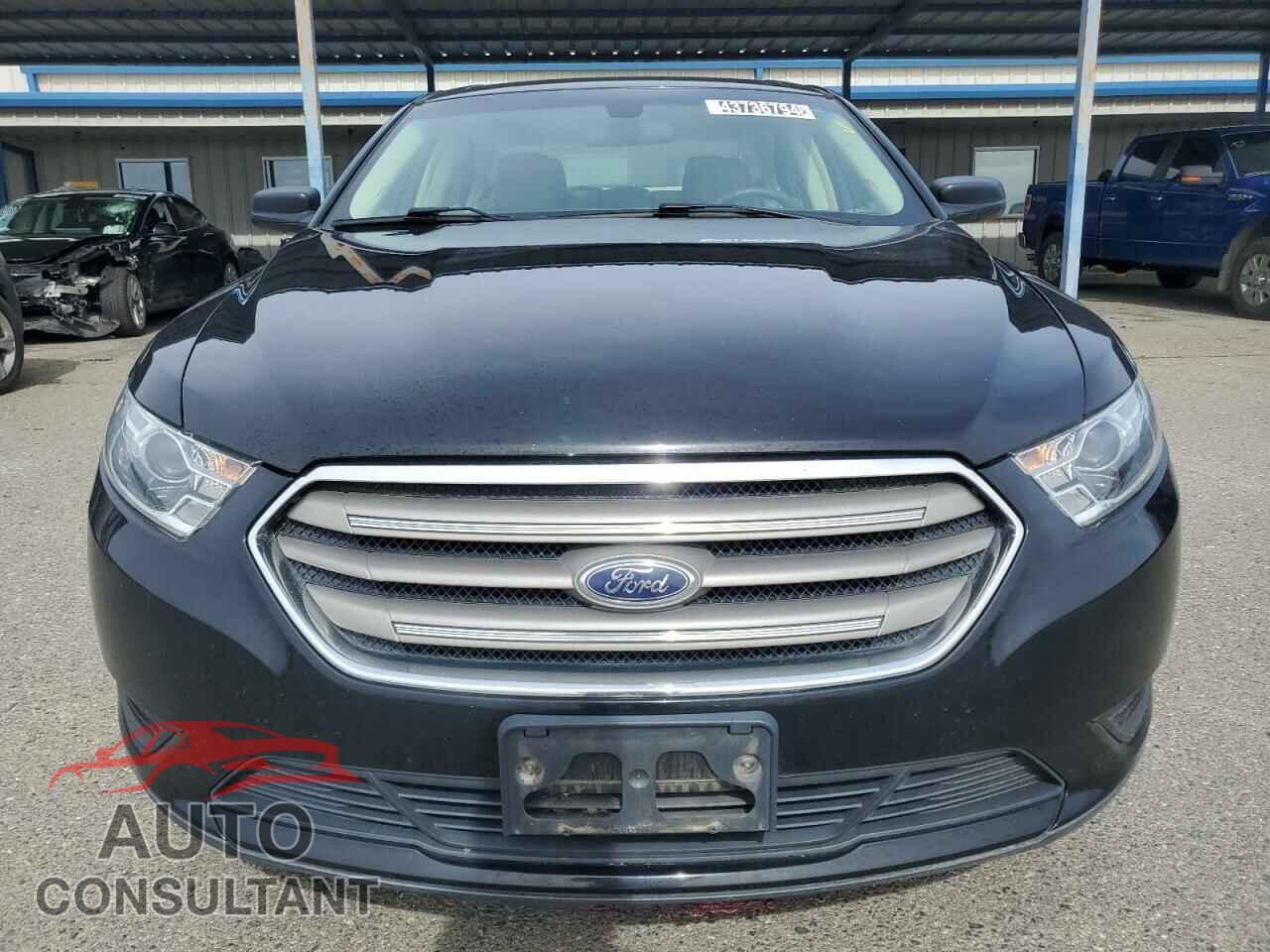 FORD TAURUS 2018 - 1FAHP2D85JG136830
