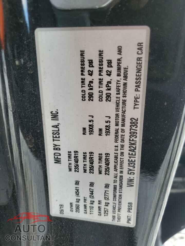 TESLA MODEL 3 2019 - 5YJ3E1EA2KF397382