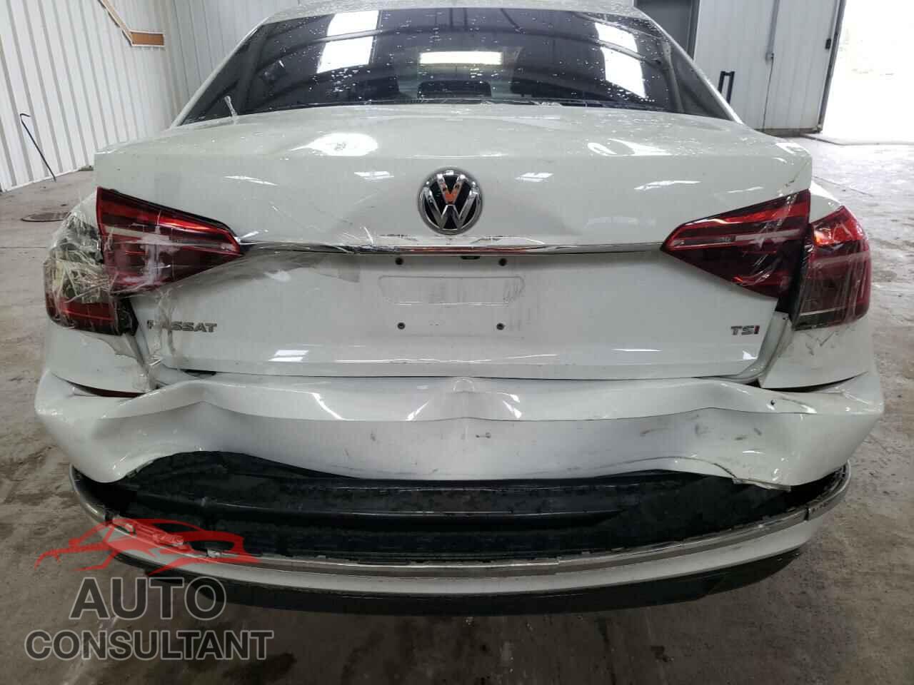 VOLKSWAGEN PASSAT 2017 - 1VWDT7A33HC001421