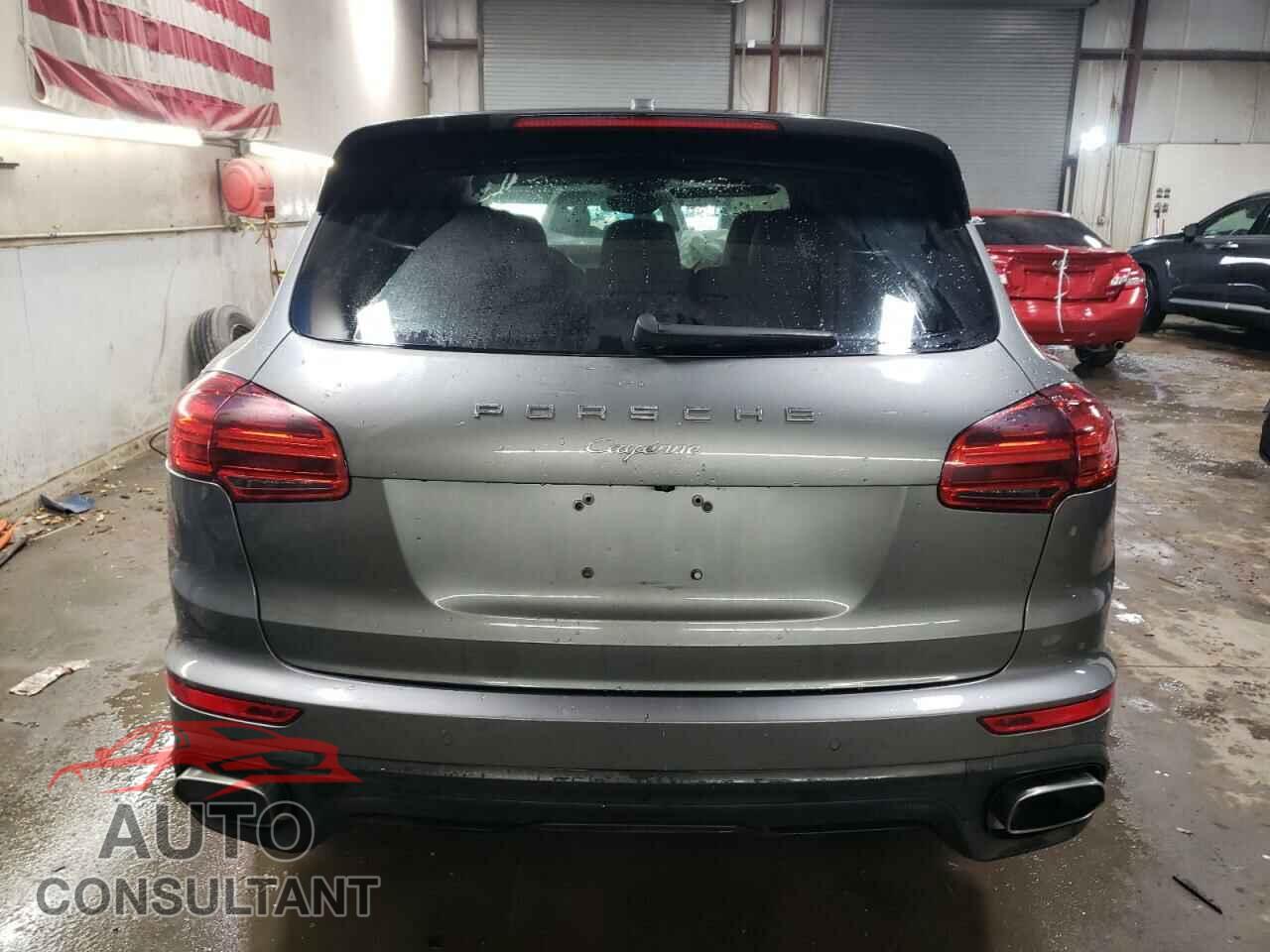 PORSCHE CAYENNE 2015 - WP1AF2A24FLA35760