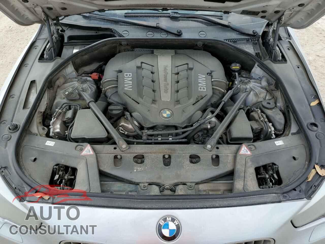 BMW 5 SERIES 2016 - WBA5M0C5XGD085205